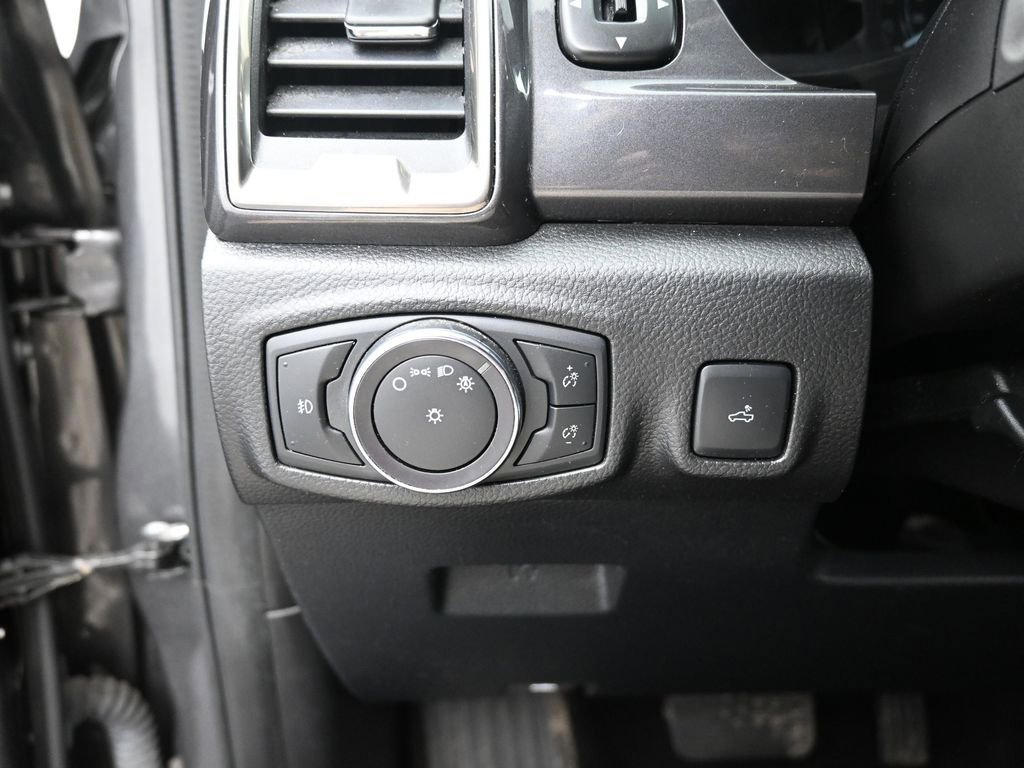 Used 2020 Ford Ranger Lariat w/ Trailer Tow Package image 12