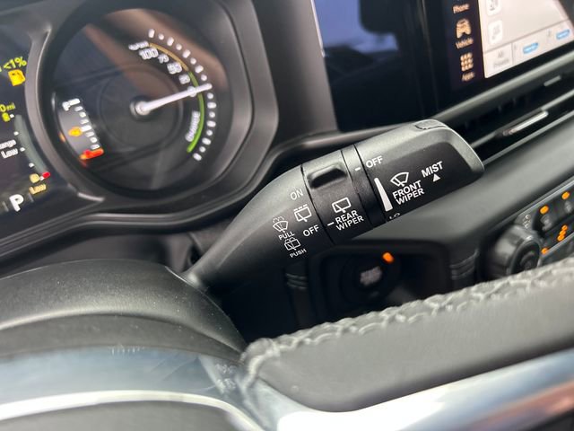 Used 2025 Jeep Wrangler Sahara 4xe image 16