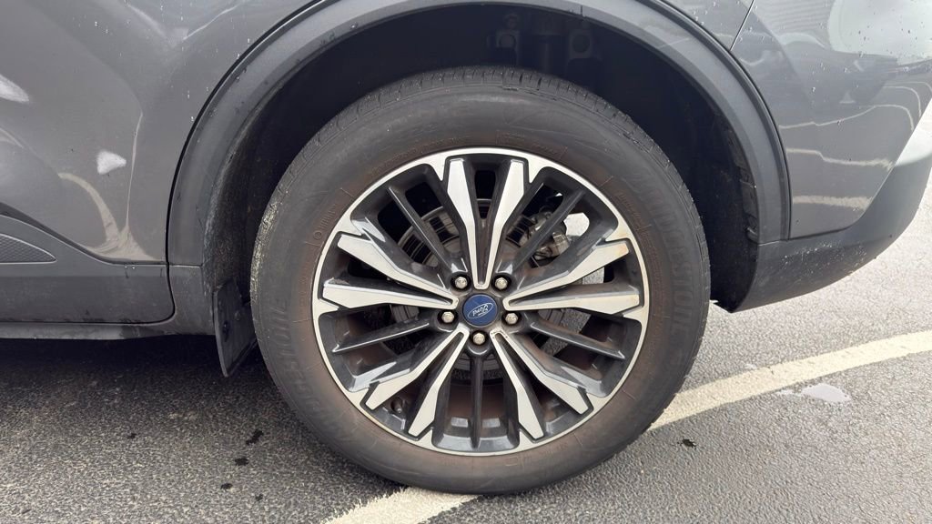 Certified 2022 Ford Escape SE w/ SE Sport Appearance Package AWD/4WD image 8