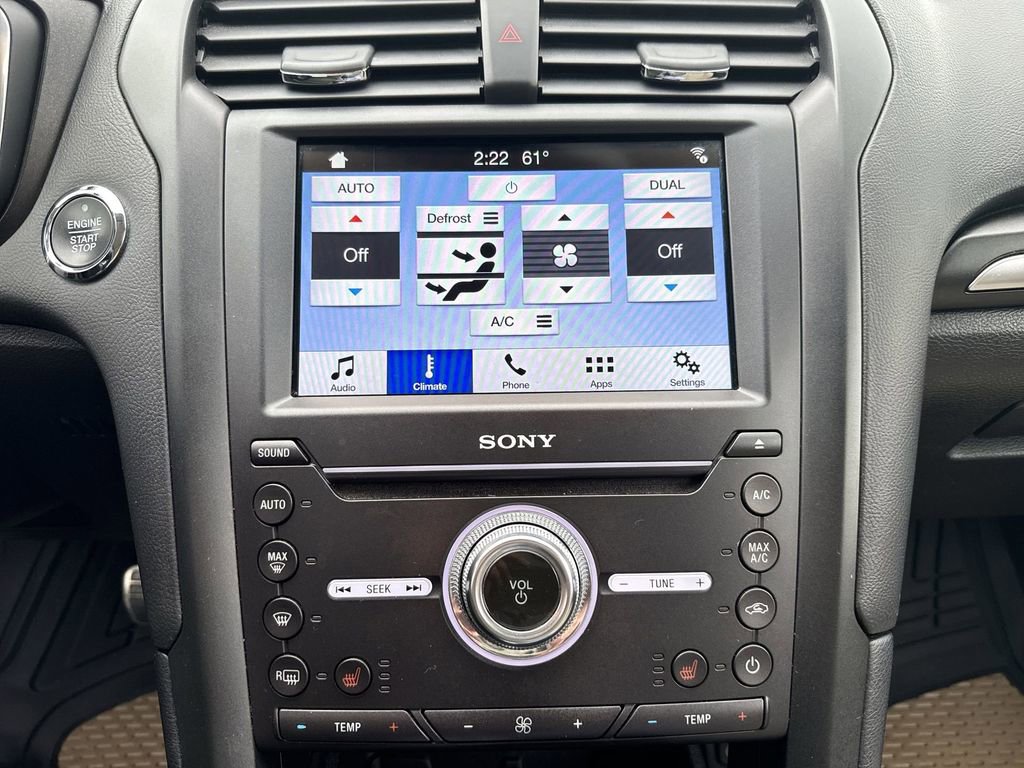Used 2017 Ford Fusion Titanium FWD image 18