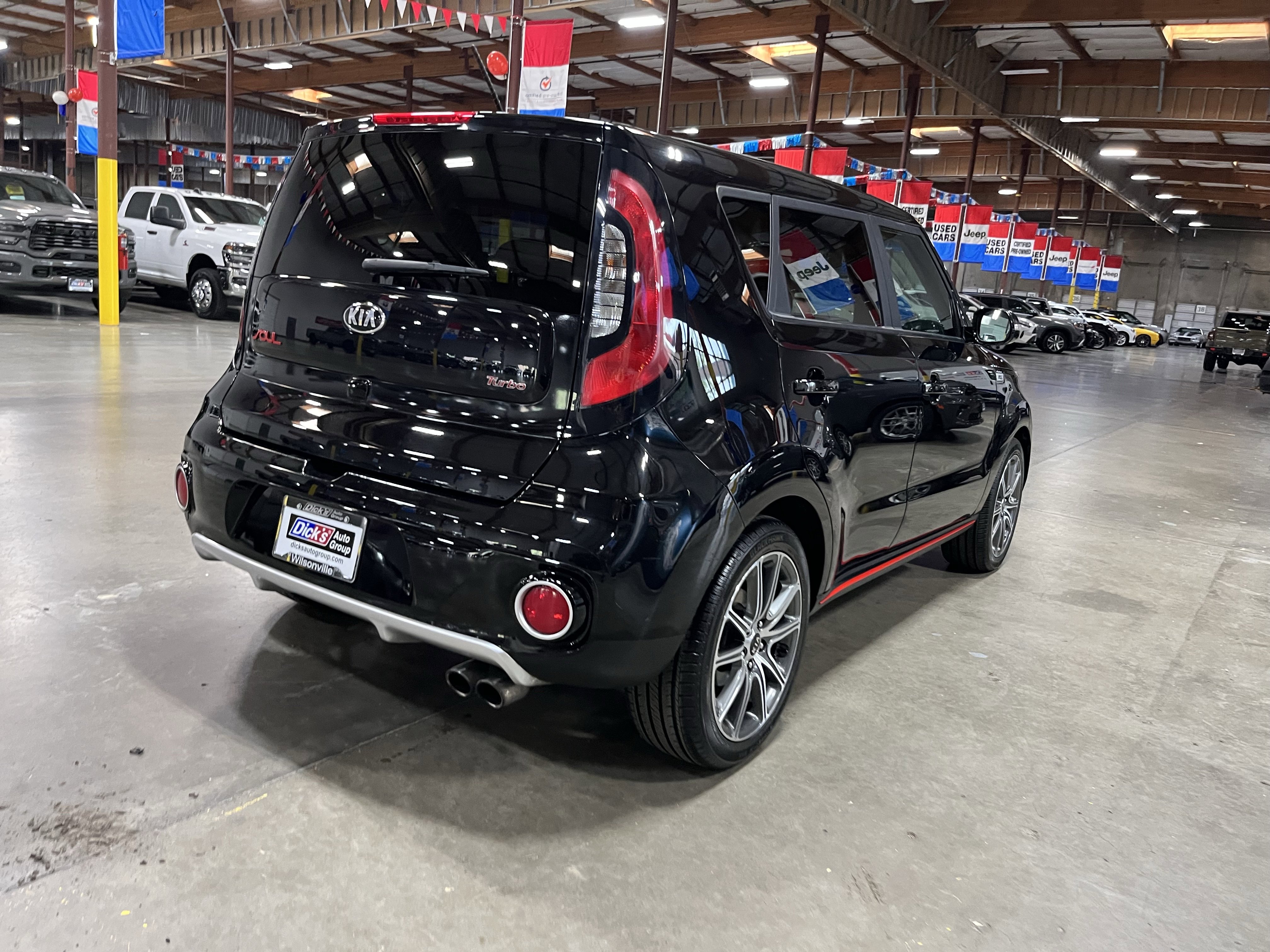 Used 2019 Kia Soul ! FWD image 5