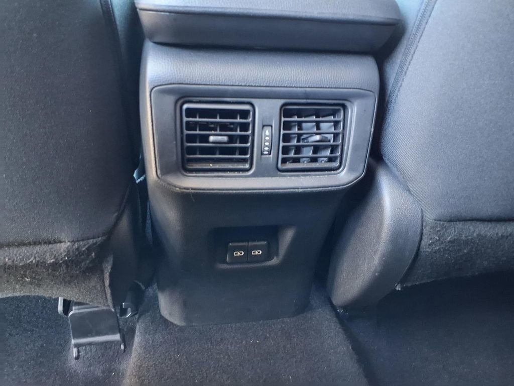 Used 2024 Toyota RAV4 XLE image 24