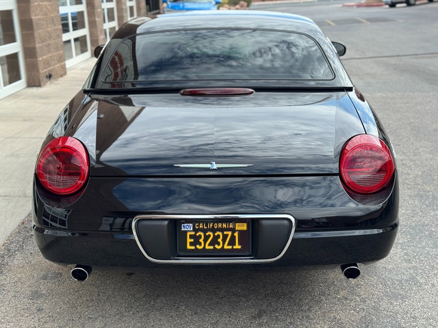 Used 2002 Ford Thunderbird Deluxe RWD image 4