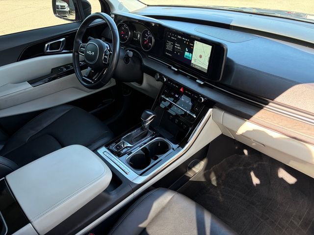 Certified 2024 Kia Carnival EX FWD image 17