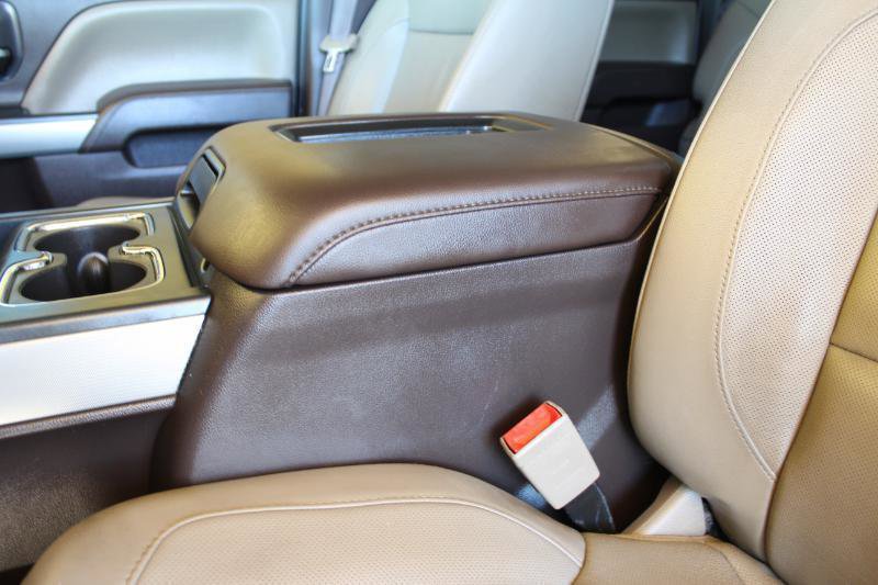 Used 2017 Chevrolet Silverado 2500 LTZ w/ Vortec Plus Package image 39