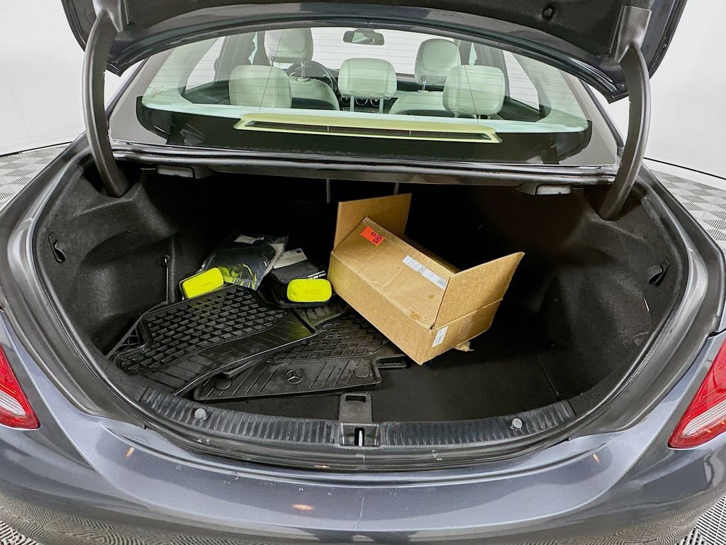 Used 2015 Mercedes-Benz C 300 Sedan image 25