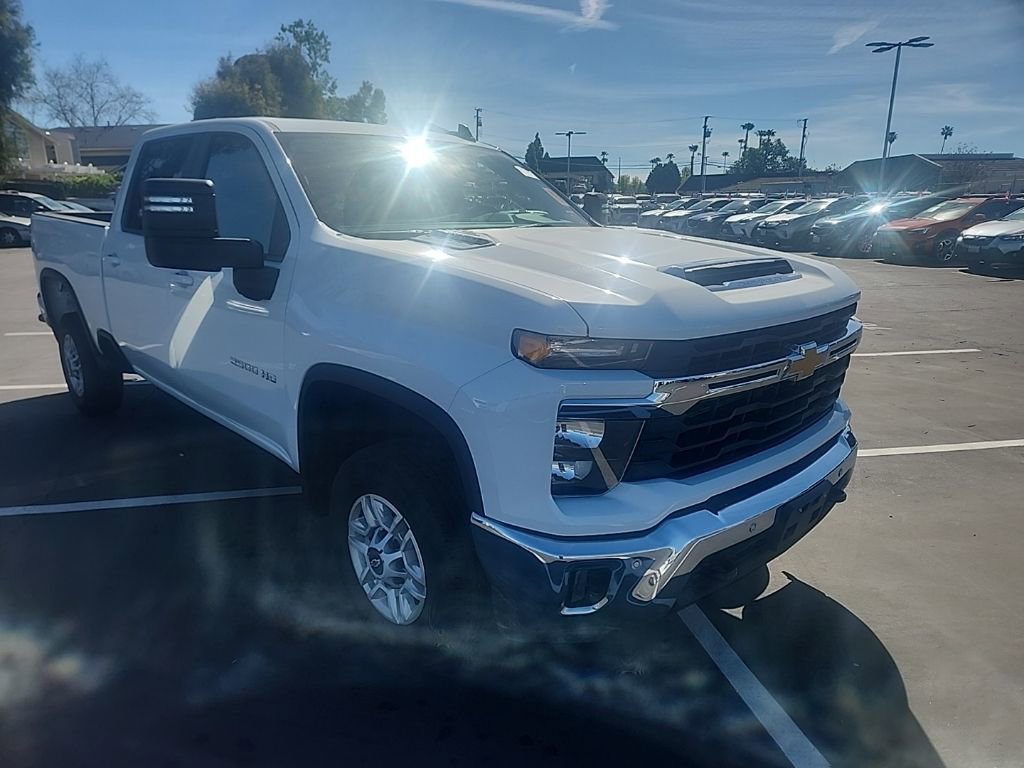 Used 2025 Chevrolet Silverado 2500 LT w/ Safety Package image 7