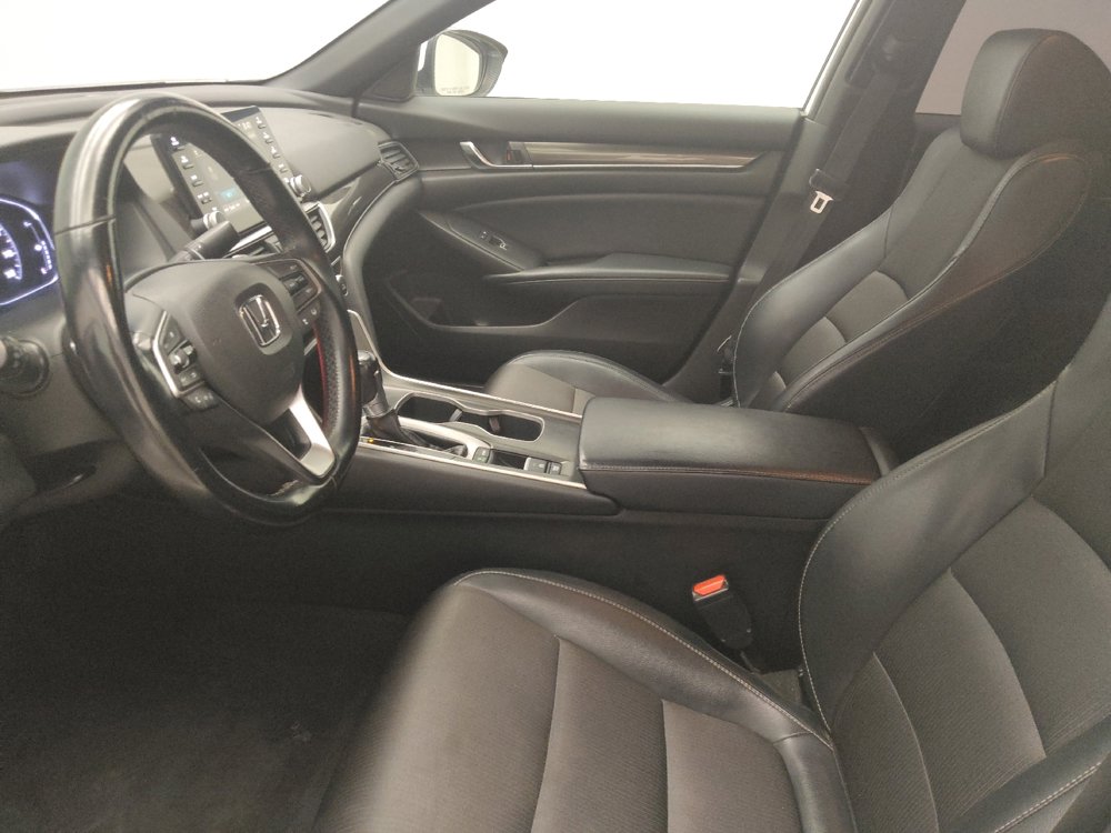 Used 2018 Honda Accord Sport image 17