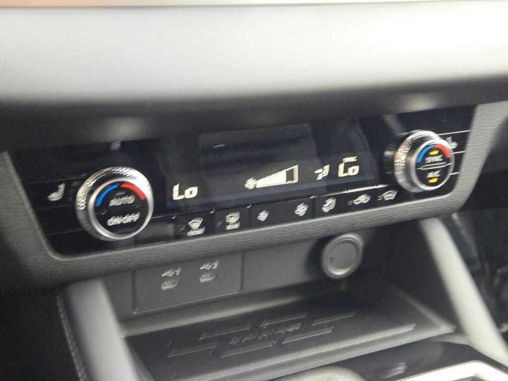 New 2026 Mitsubishi Outlander ES AWD/4WD image 20