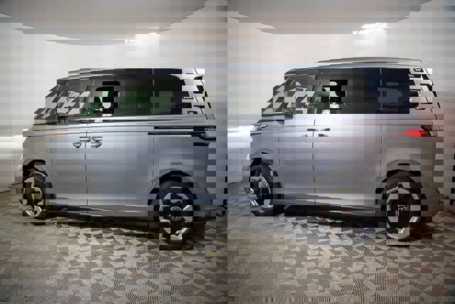 New 2025 Volkswagen ID. Buzz Pro S image 33