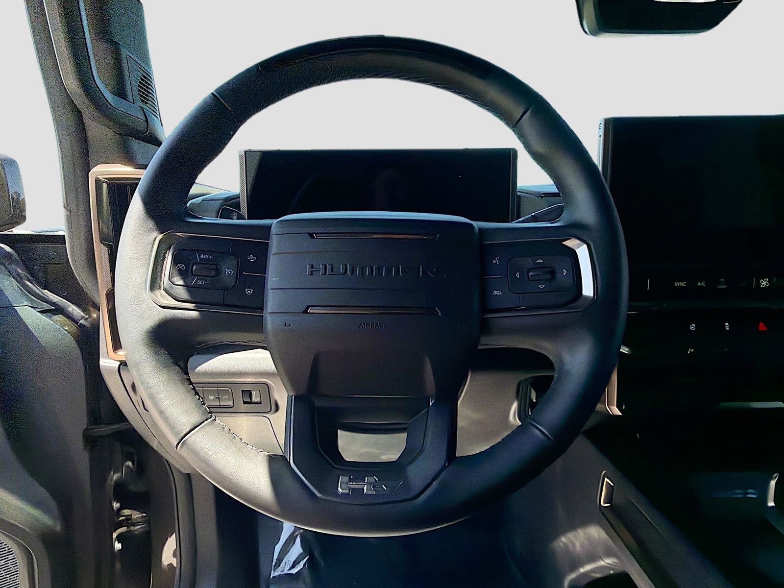 Used 2025 GMC Hummer EV 2X AWD/4WD image 11