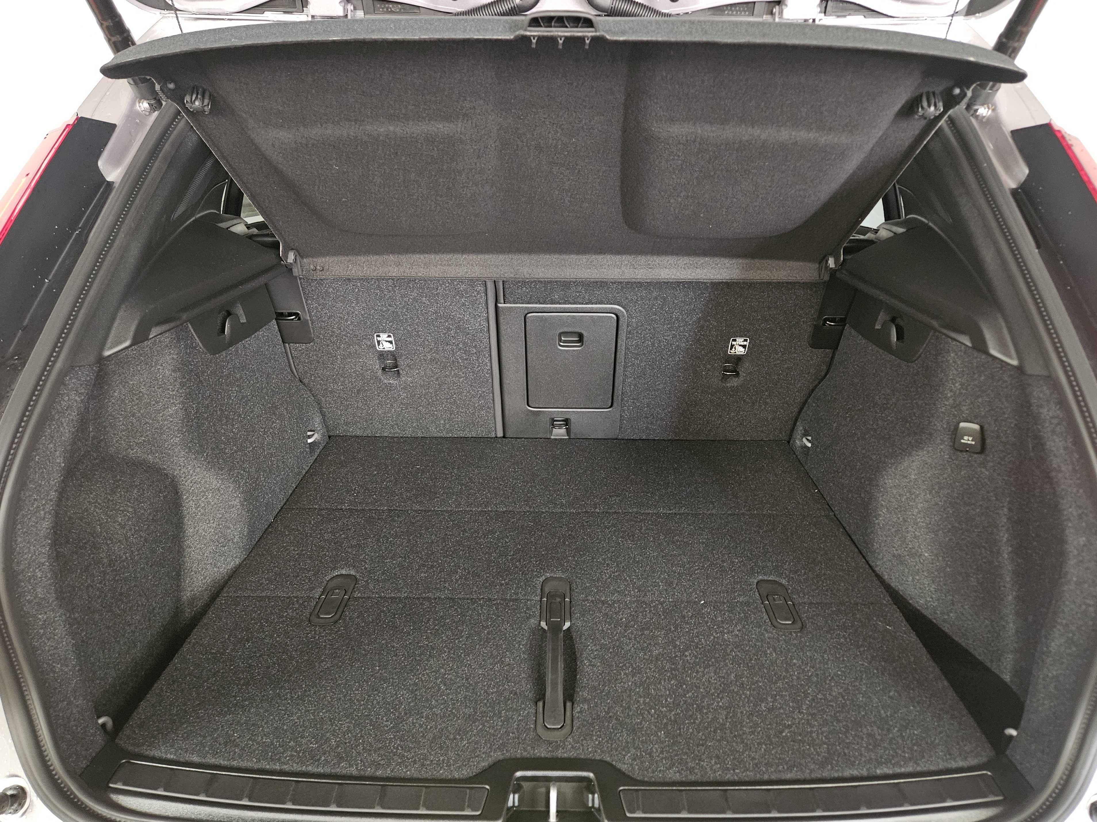 New 2026 Volvo XC40 B5 Ultra w/ Climate Package AWD/4WD image 18
