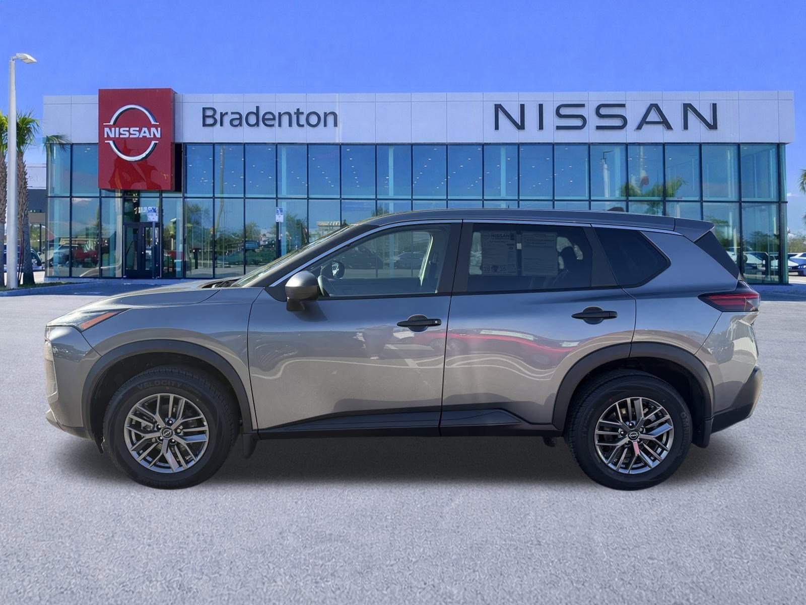 Certified 2023 Nissan Rogue S image 8