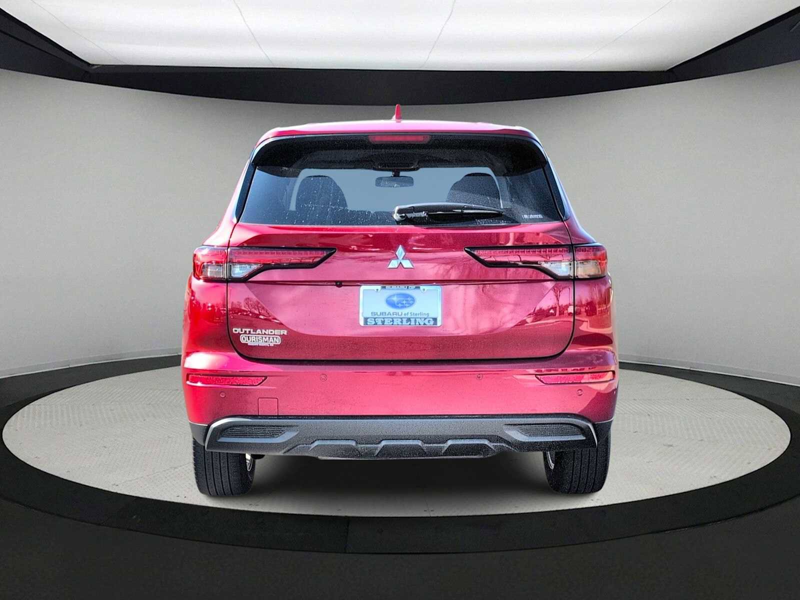 Used 2024 Mitsubishi Outlander ES image 7
