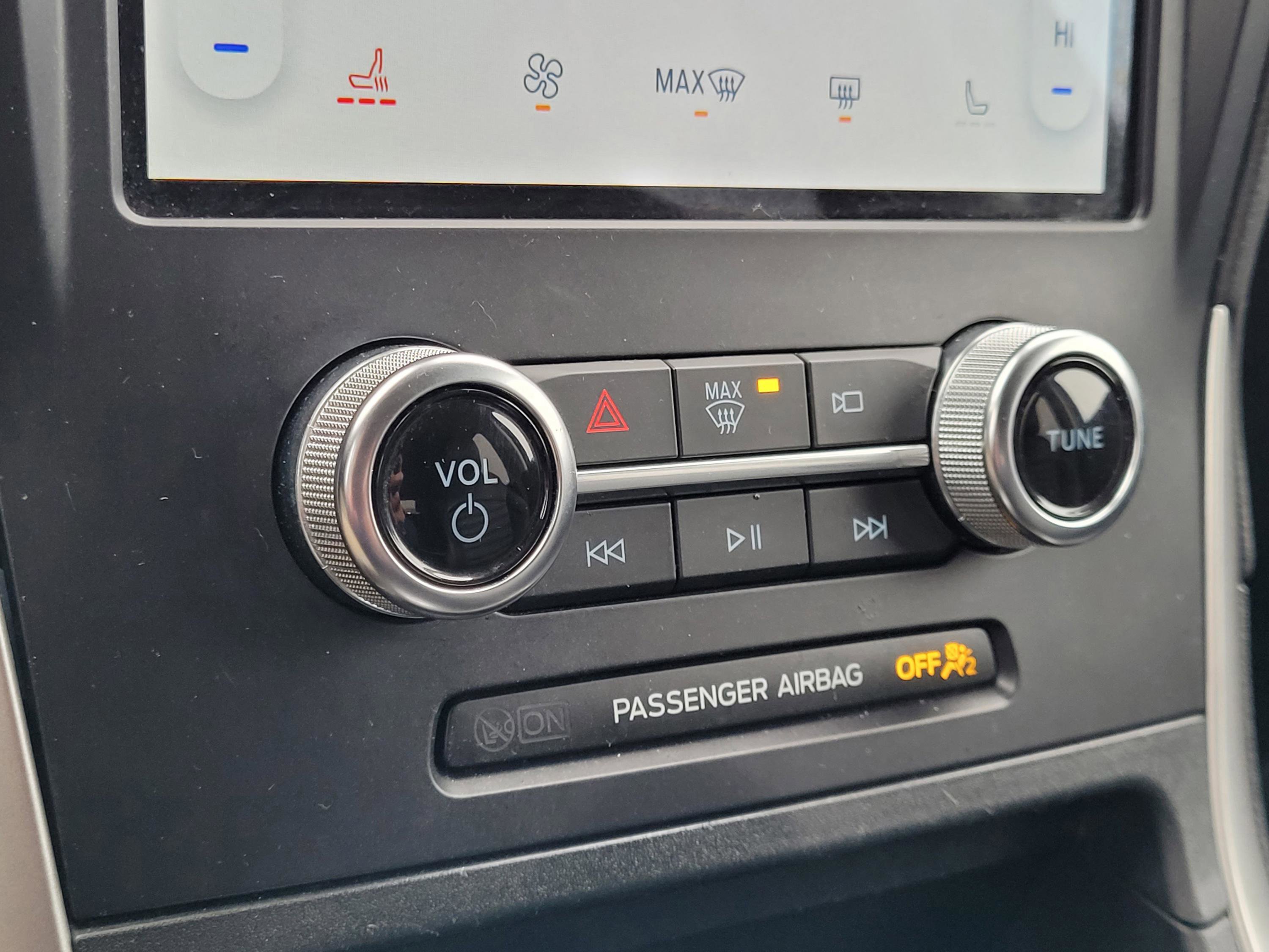 Used 2024 Ford Edge SEL image 22