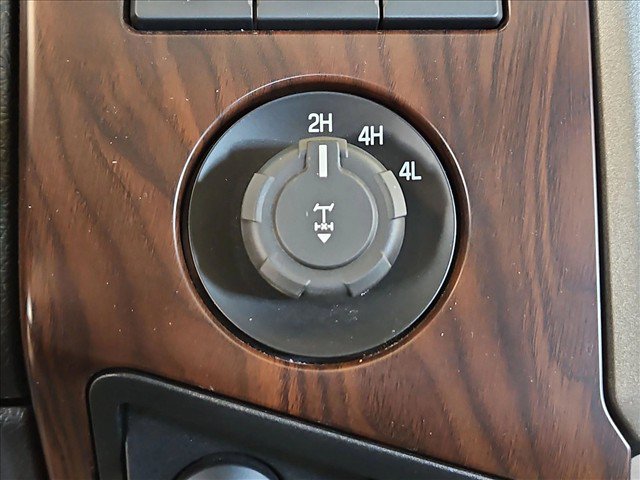 Used 2016 Ford F250 Lariat w/ Lariat Ultimate Package AWD/4WD image 21