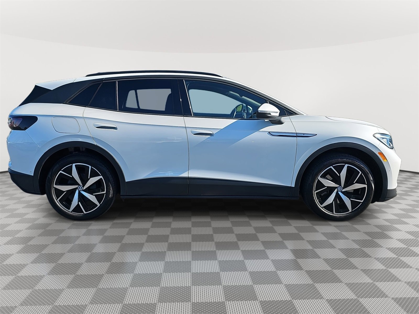 Certified 2023 Volkswagen ID.4 S image 4