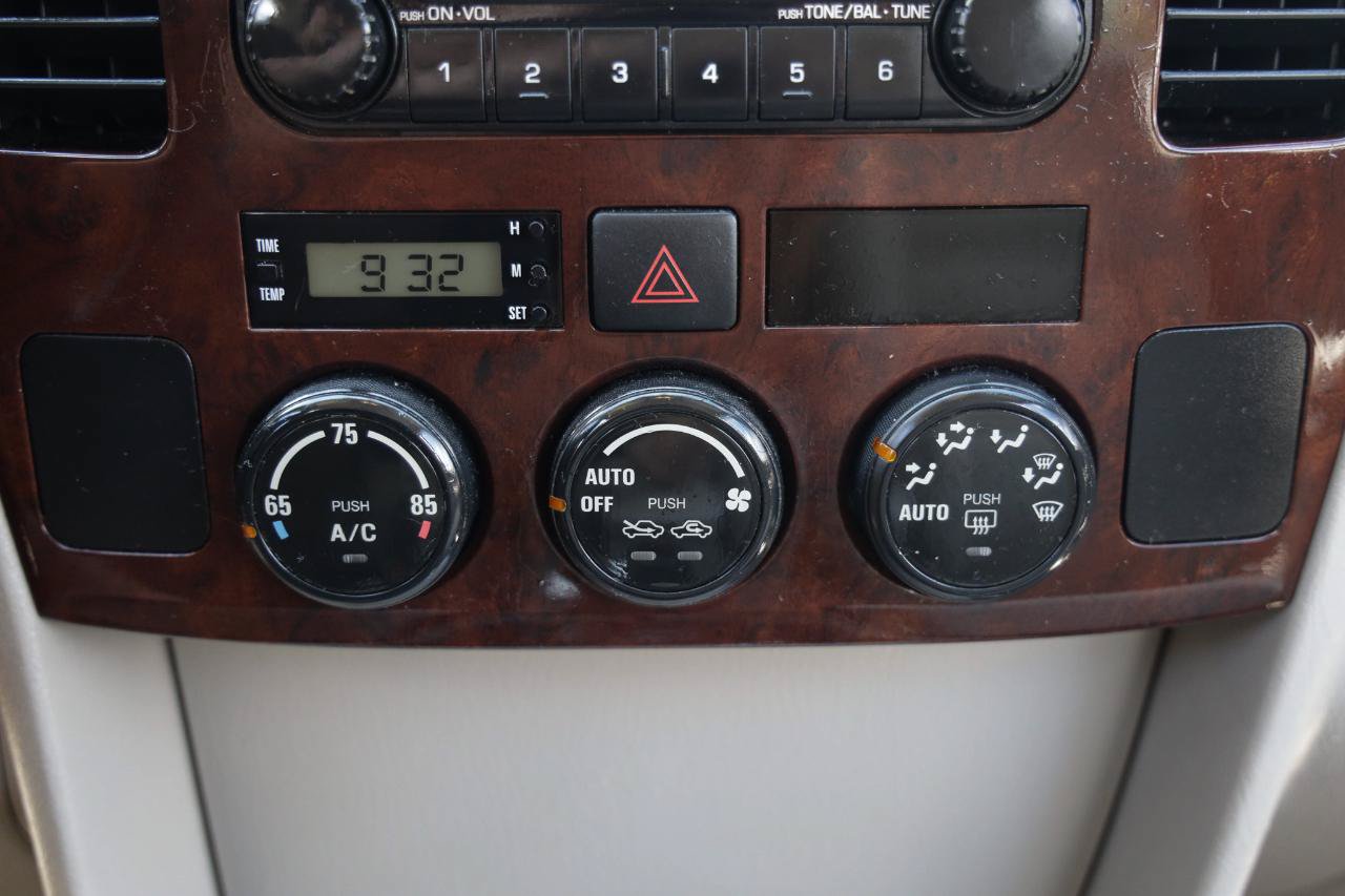 Used 2004 Suzuki XL7 2WD image 28