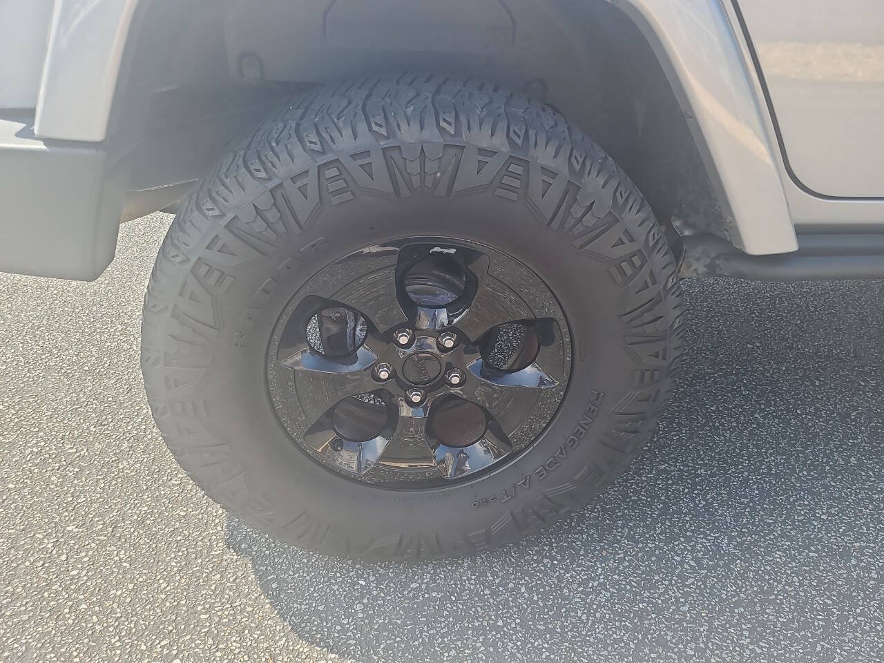 Used 2015 Jeep Wrangler Unlimited Sahara AWD/4WD image 8