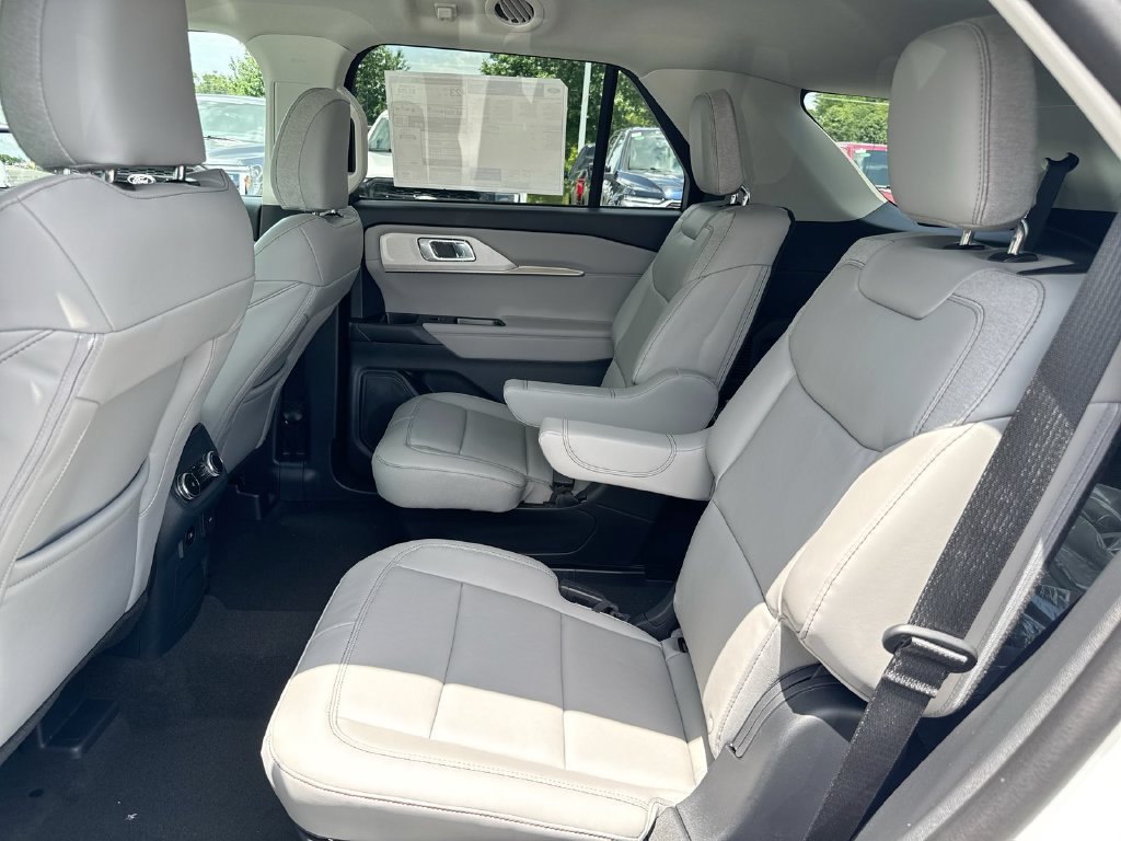 New 2026 Ford Explorer Active w/ Active Comfort Package AWD/4WD image 26