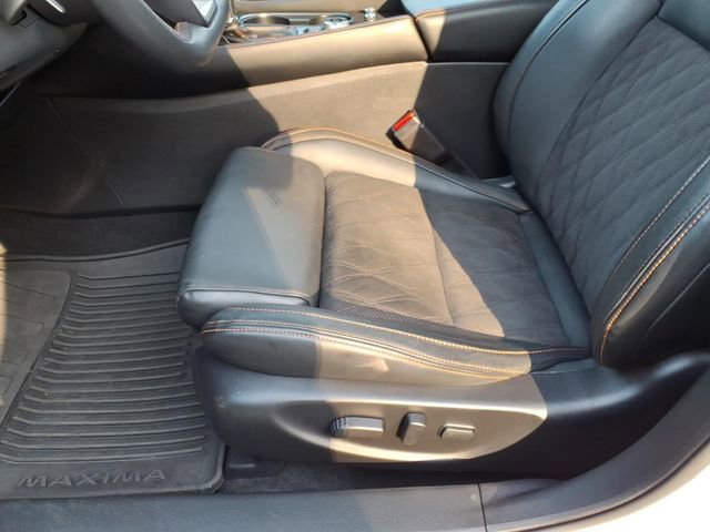 Used 2023 Nissan Maxima SR w/ Sport Mat Group image 14