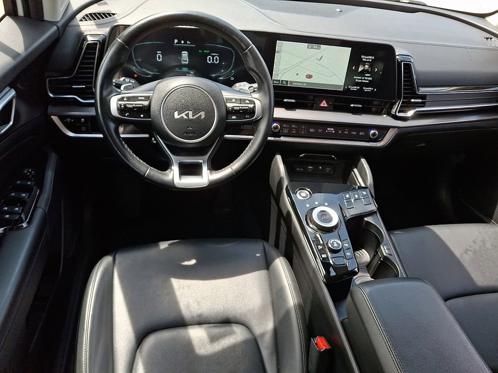 Used 2023 Kia Sportage EX AWD/4WD image 11