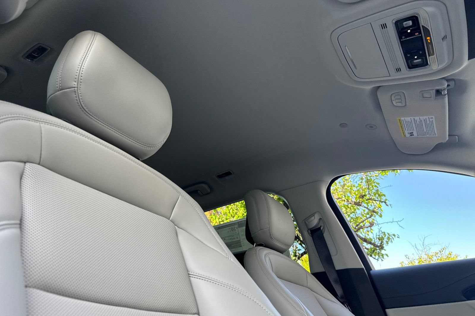 New 2026 Lincoln Nautilus Premier w/ Jet Appearance Package AWD/4WD image 13