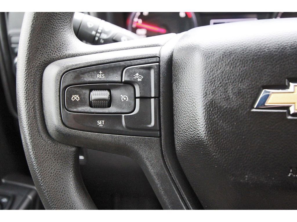 Used 2024 Chevrolet Silverado 1500 Custom image 16