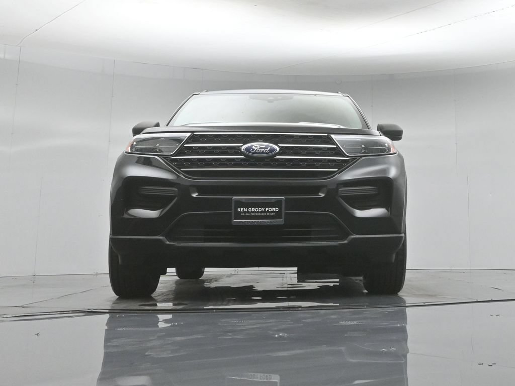 Certified 2024 Ford Explorer XLT RWD image 42