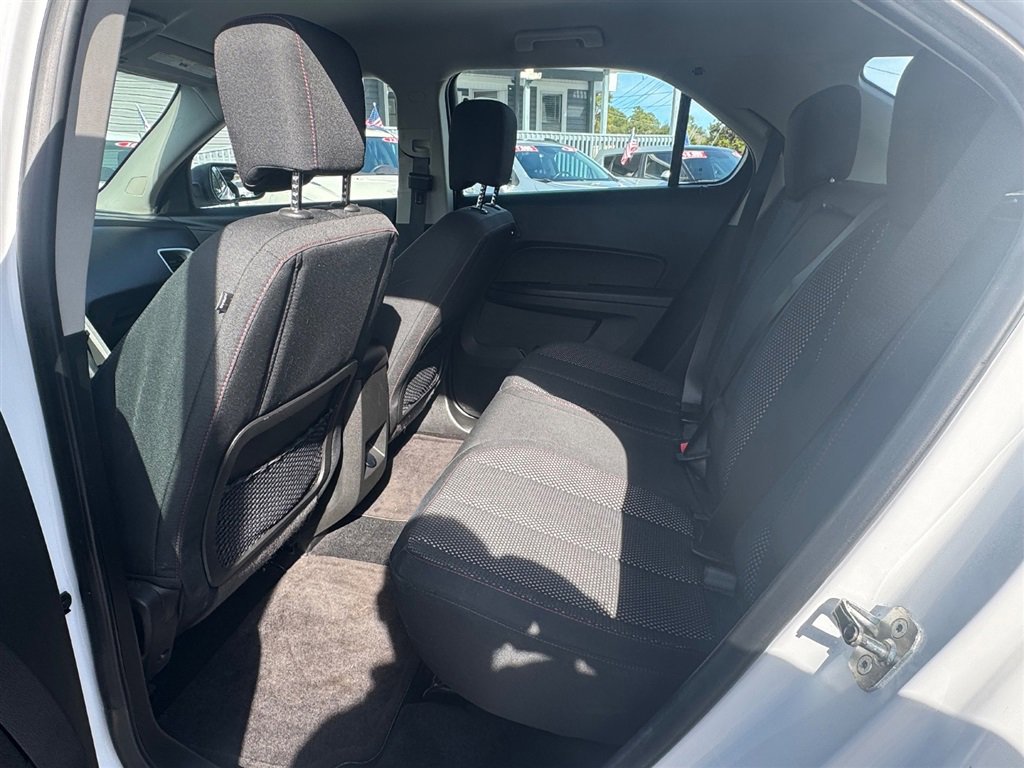 Used 2016 Chevrolet Equinox LS image 10