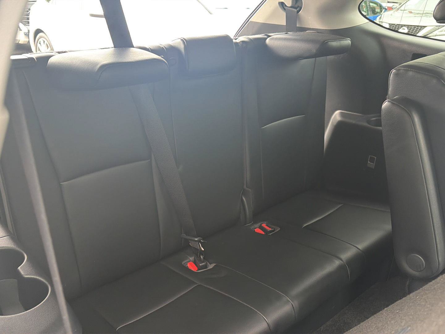 Used 2023 Toyota Highlander XLE AWD/4WD image 31