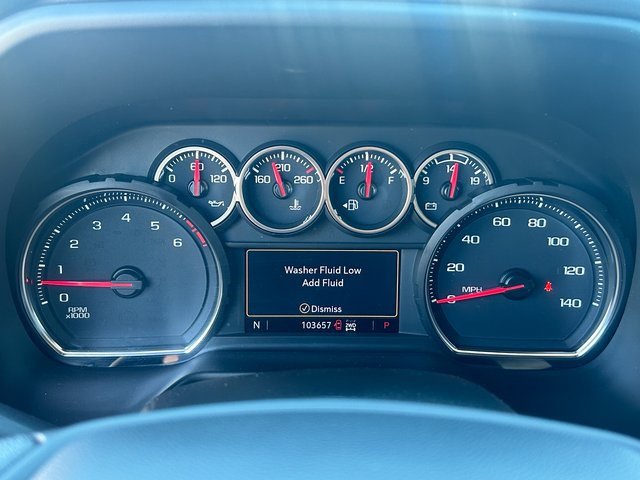 Used 2022 Chevrolet Suburban 4WD image 19