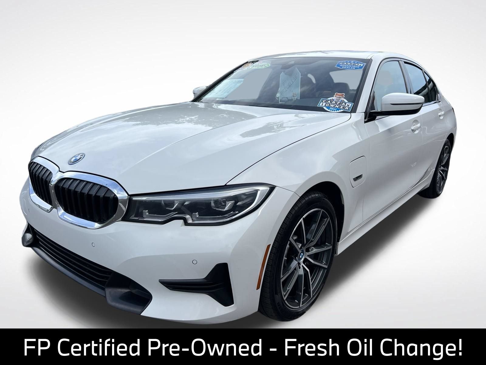 Used 2022 BMW 330e xDrive w/ Driving Assistance Package AWD/4WD image 4
