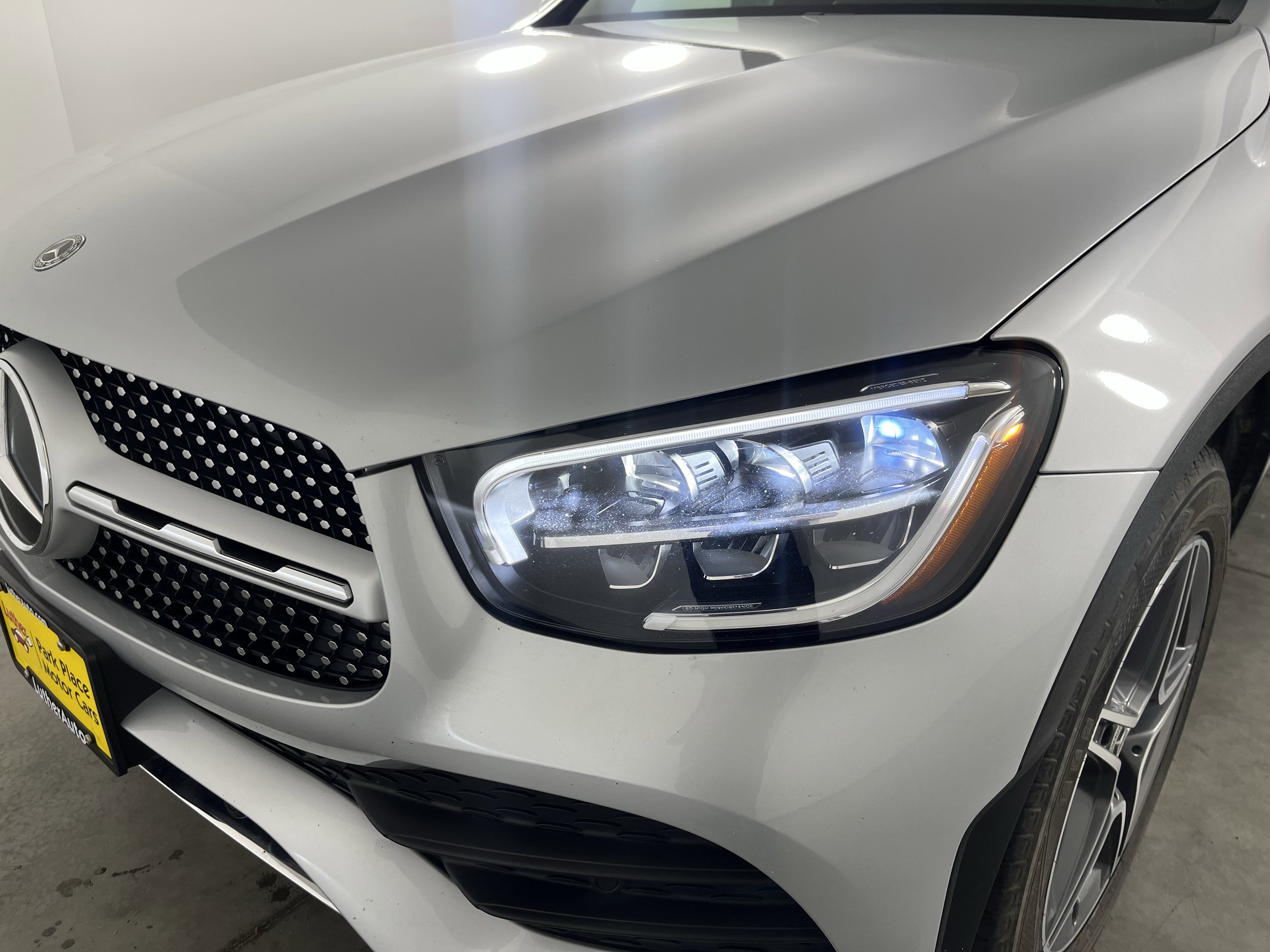 Used 2020 Mercedes-Benz GLC 300 4MATIC image 25