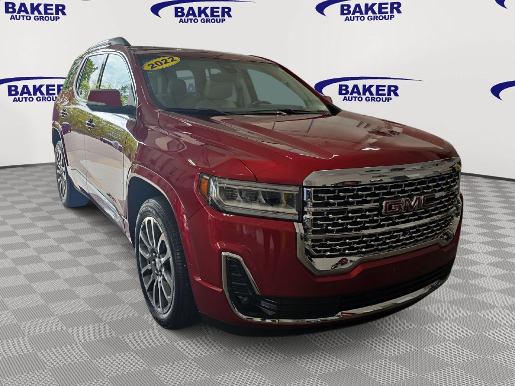 Used 2022 GMC Acadia Denali w/ Denali Ultimate Package AWD/4WD image 3