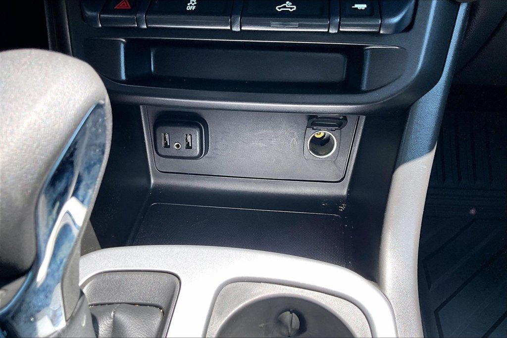 Used 2022 Chevrolet Colorado LT AWD/4WD image 30