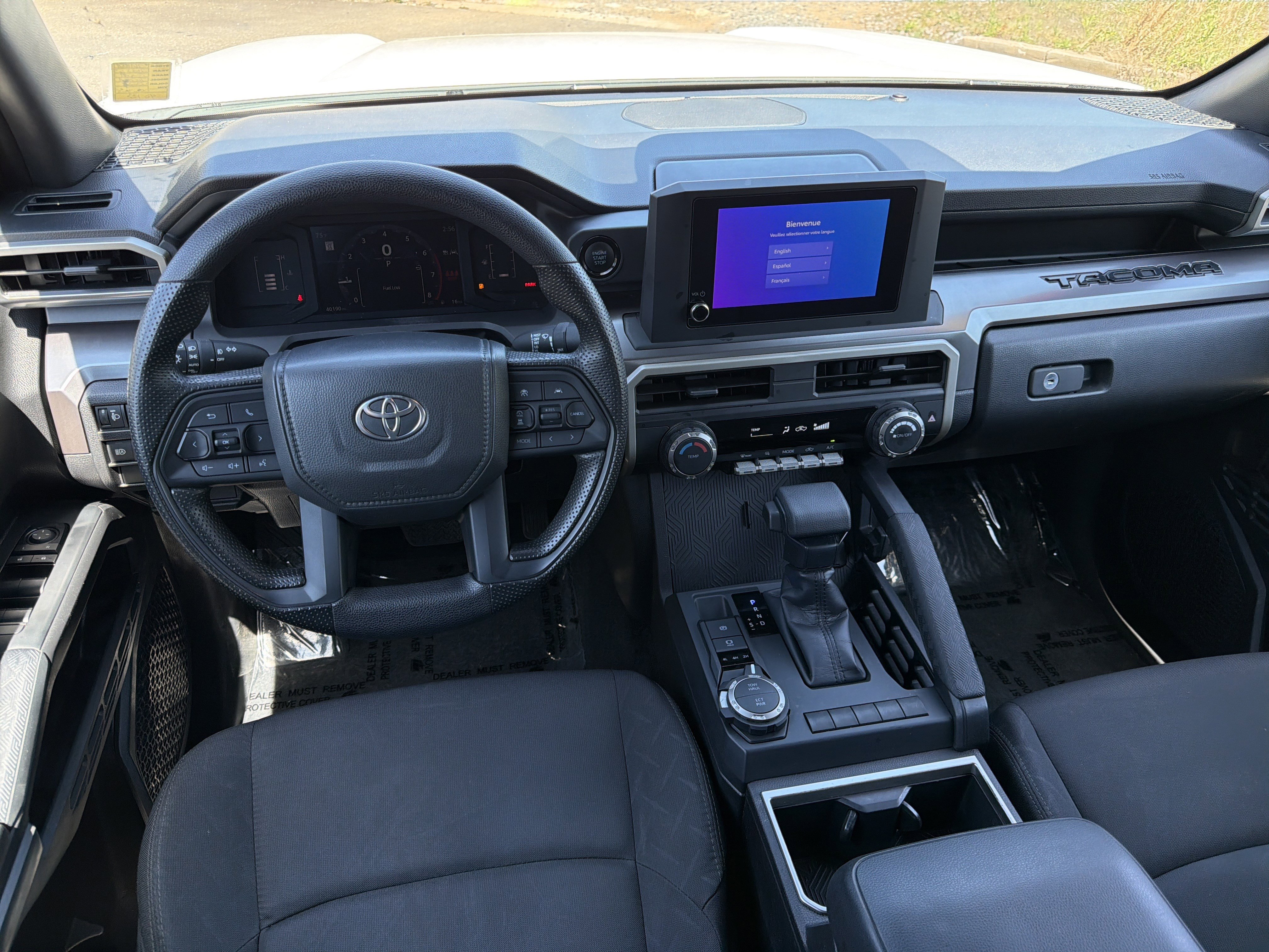 Used 2025 Toyota Tacoma SR5 AWD/4WD image 22