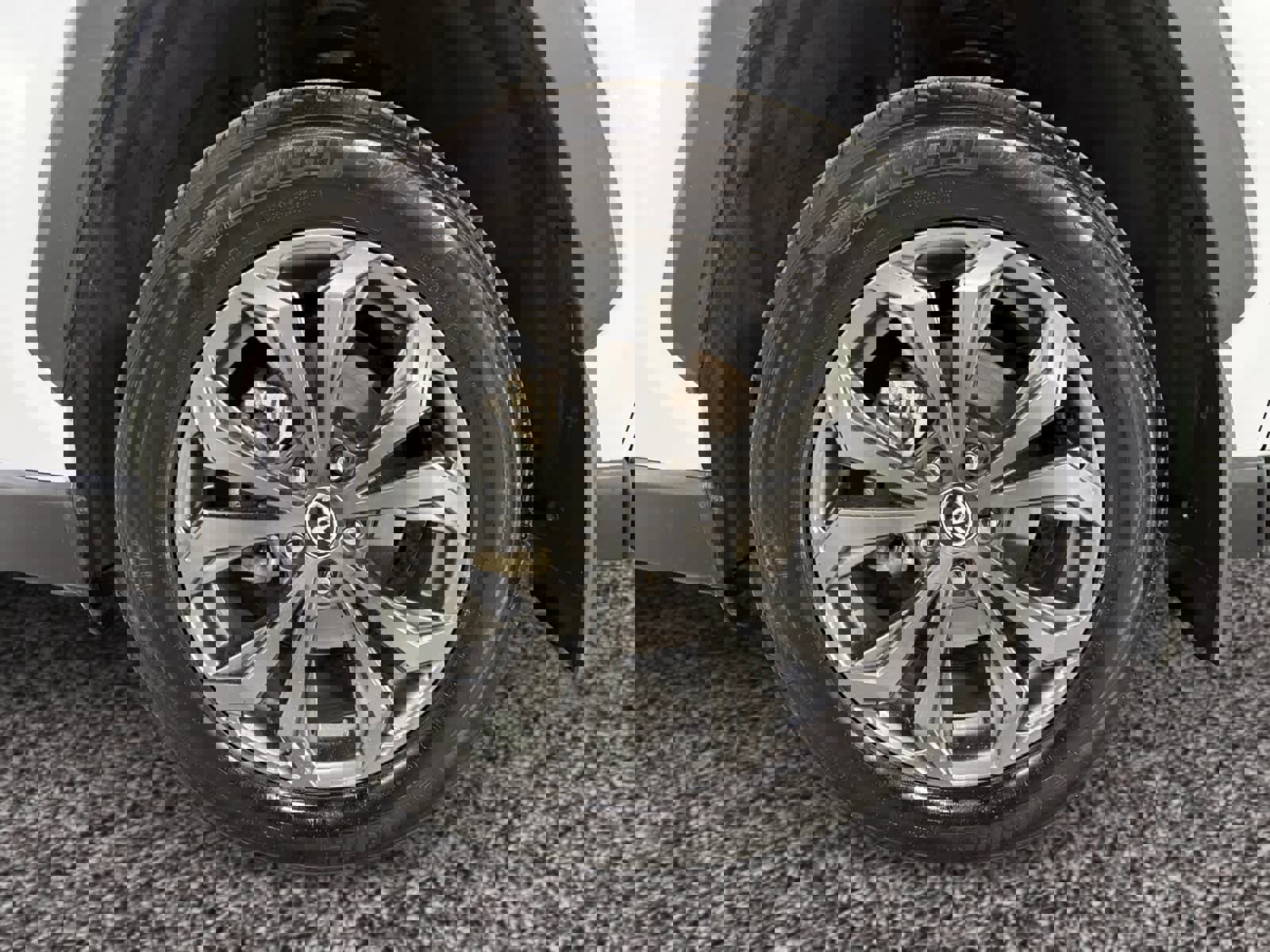 Used 2024 Toyota RAV4 Limited w/ Advanced Technology Package image 18