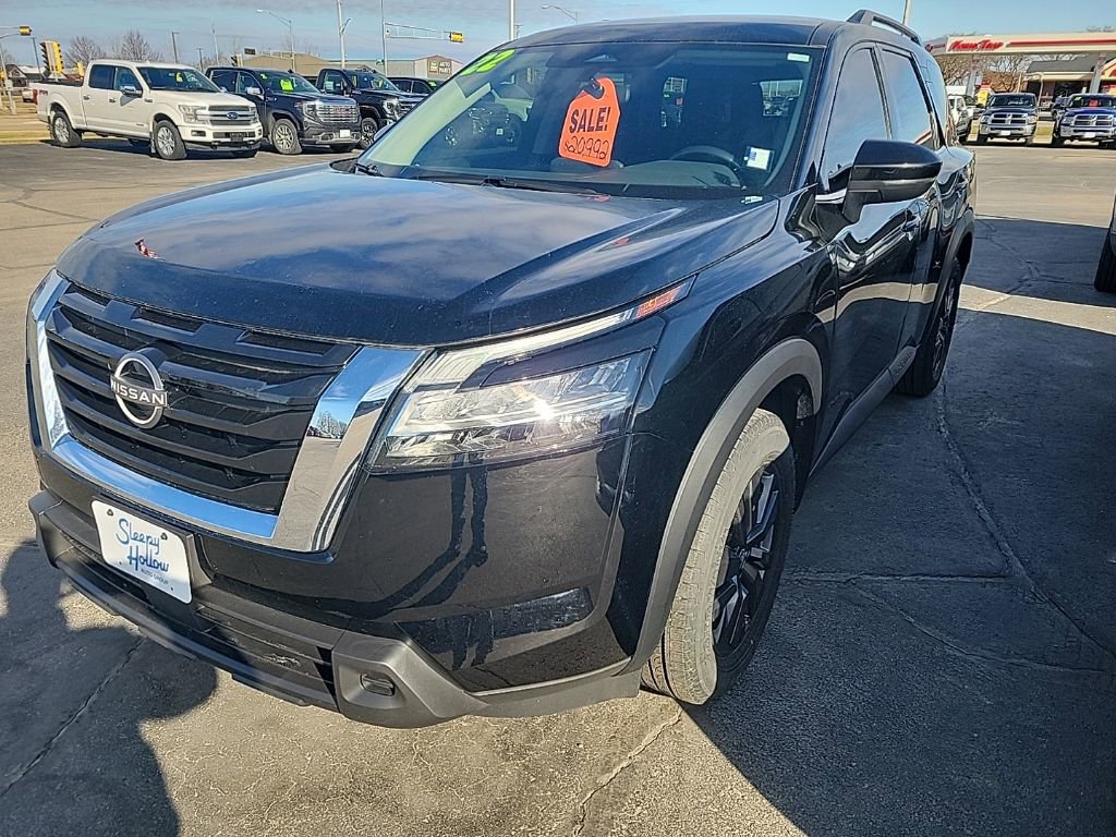 Used 2022 Nissan Pathfinder SV