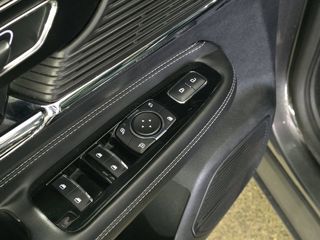 Used 2020 Lincoln Corsair AWD w/ Premium Package image 21