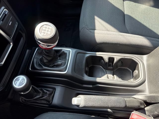 Used 2022 Jeep Gladiator Sport w/ Trailer Tow Package AWD/4WD image 19