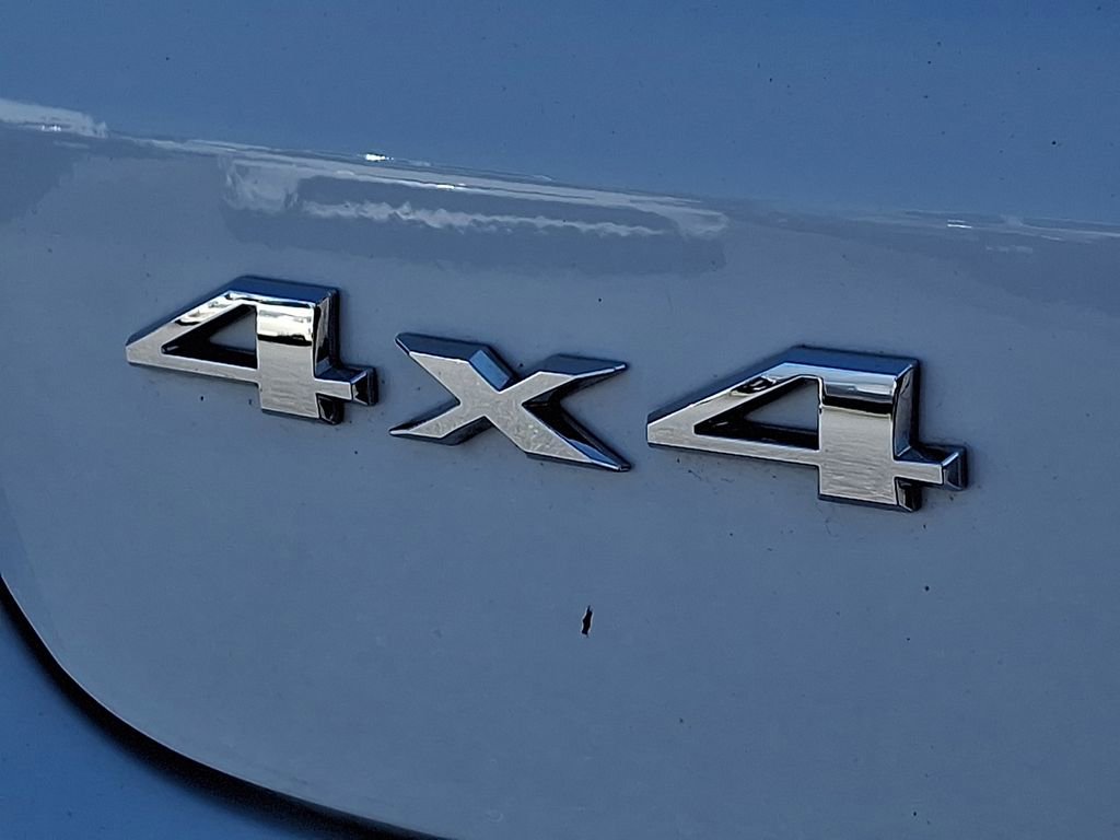 Used 2025 Jeep Compass Limited image 19