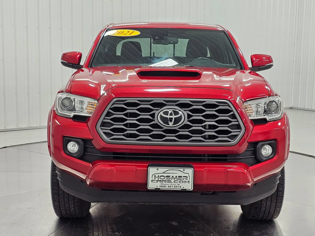 Used 2021 Toyota Tacoma TRD Sport AWD/4WD image 8