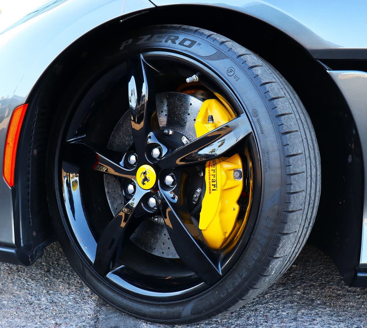Used 2020 Ferrari Portofino RWD image 7