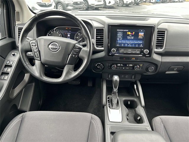 Used 2023 Nissan Frontier SV w/ SV Convenience Package image 16