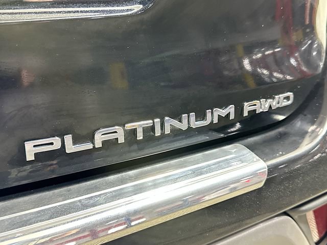 Used 2025 Toyota Highlander Platinum image 32
