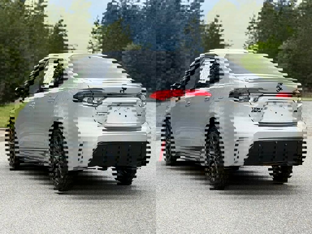 Used 2024 Toyota Corolla SE image 10