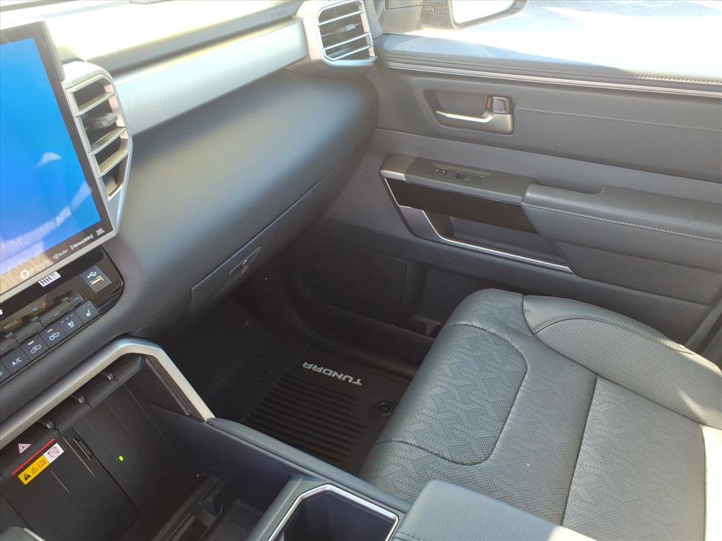 Used 2024 Toyota Tundra Limited AWD/4WD image 36