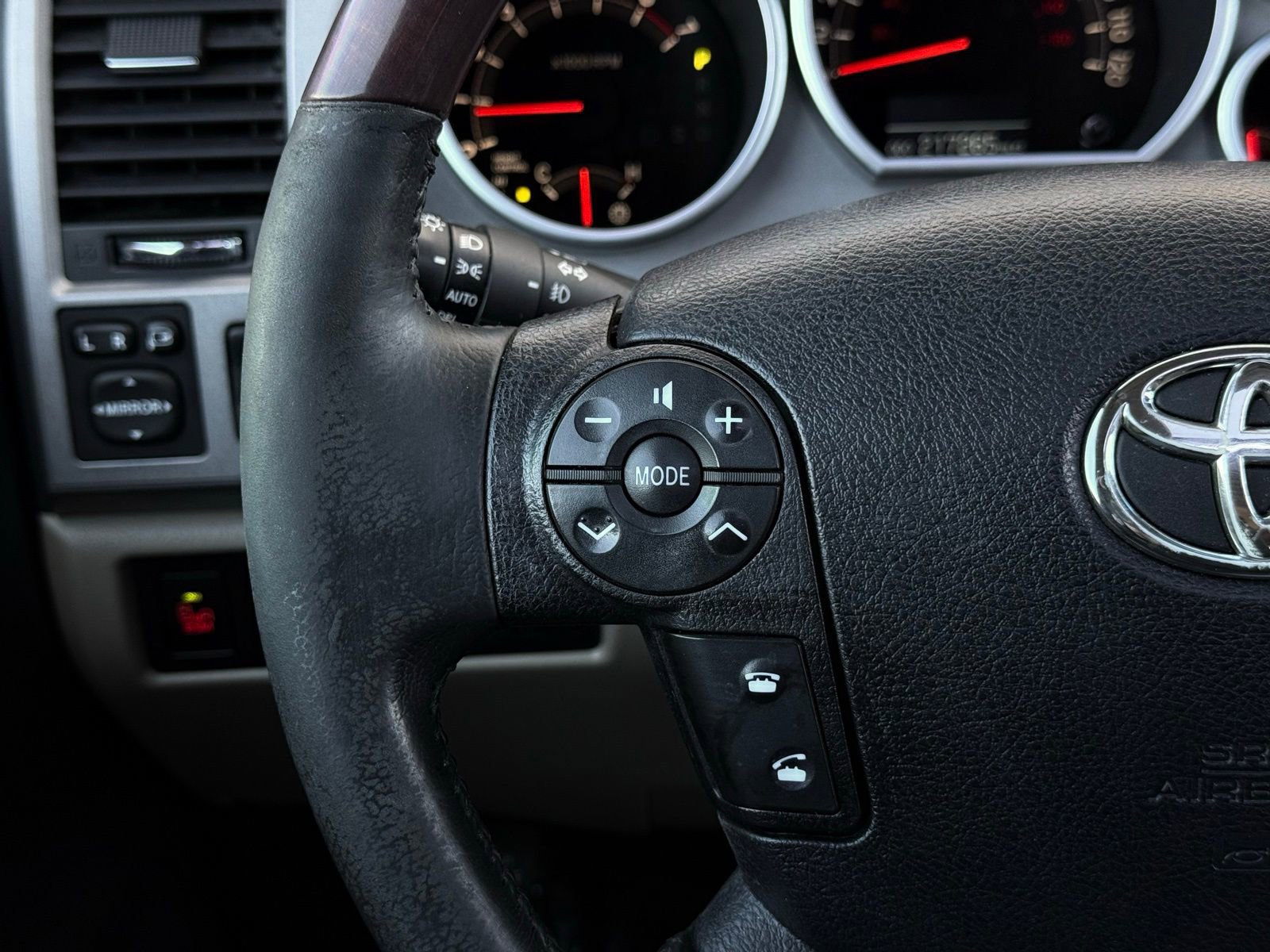 Used 2013 Toyota Sequoia Platinum image 47