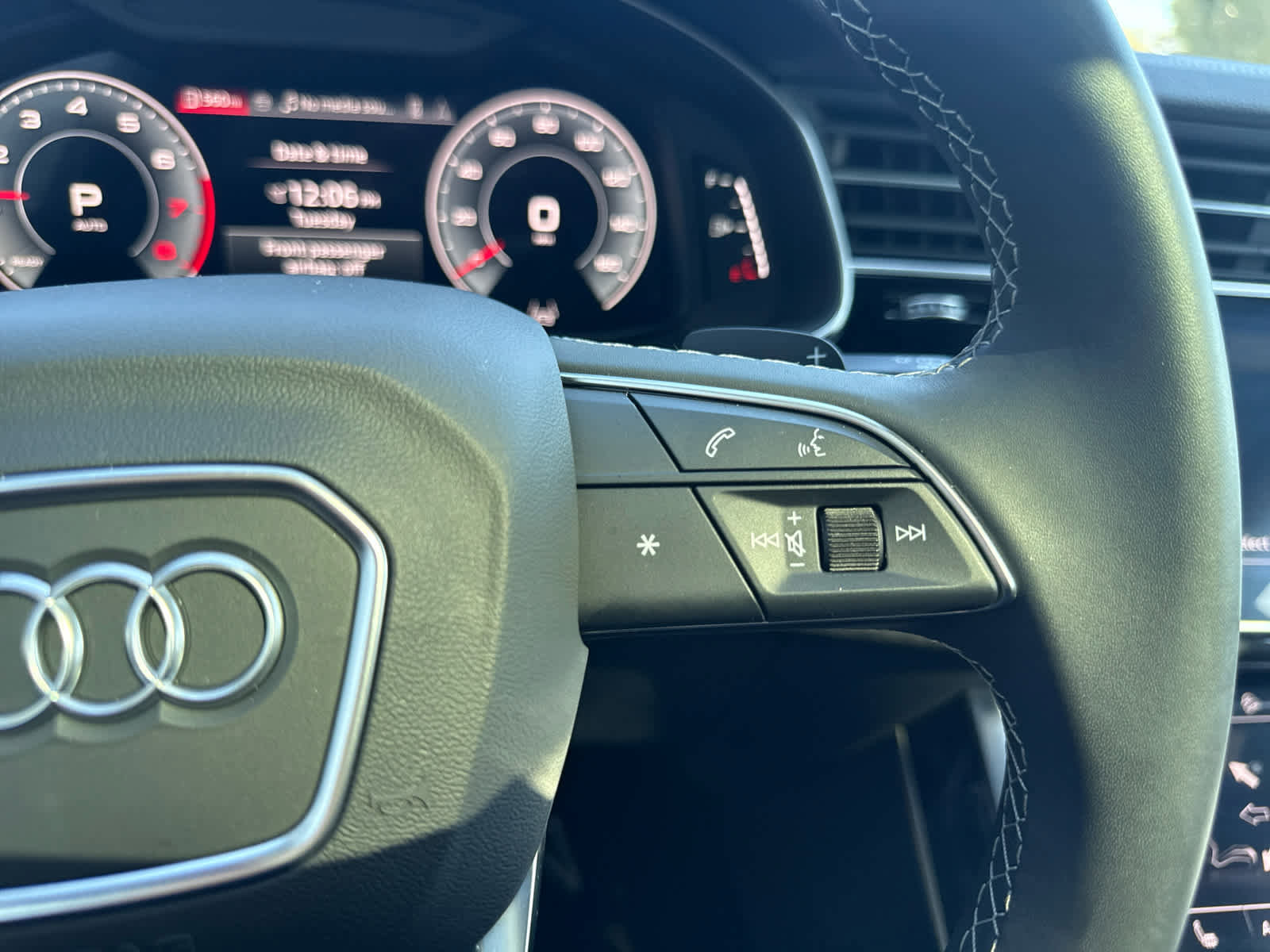 Certified 2025 Audi Q8 Premium w/ Black Optic Package image 19